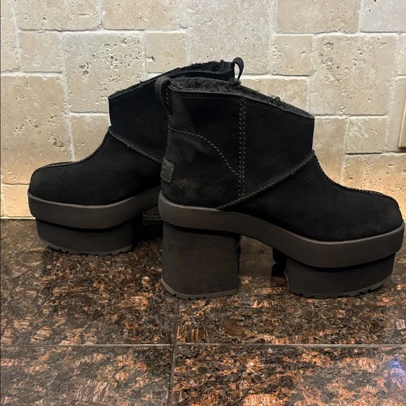 NWT UGG Black Mini New Heights 3” Platform Suede Boots Chunky Block Heel $200 - Picture 5 of 9